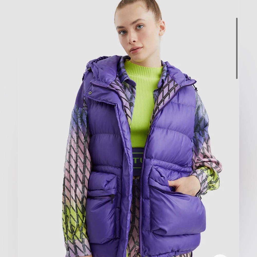 Nocturne Hooded Puffer Vest